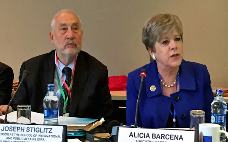 Nobel Prize-winning economist Joseph Stiglitz and Economic Commission for Latin America and the Caribbean Executive Secretary Alicia Barcena ECLAC