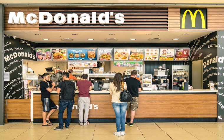 McDonalds offers Latin American customers a look into the kitchen