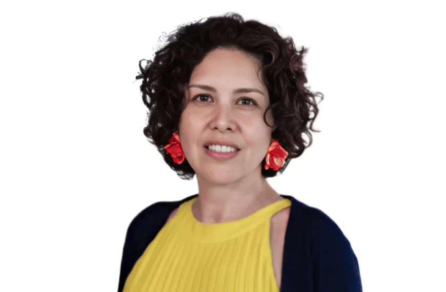 Karla Flores M. Director of InvestChile InvestChile